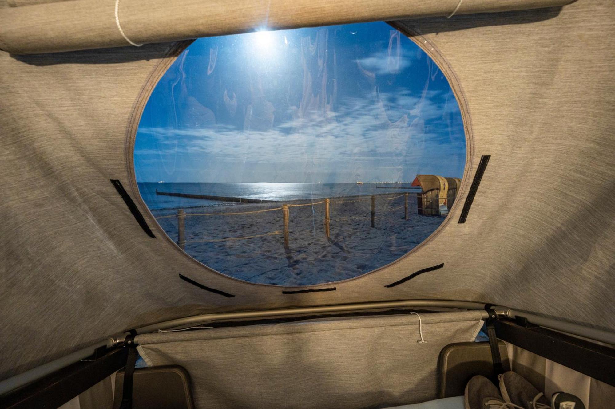 Schlafstrandkorb Nr 2 Kellenhusen Bagian luar foto